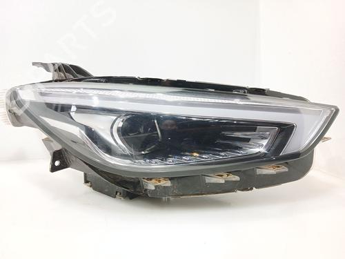 Used Right headlight MG MG ZS SUV (AZS1) 1.5 VTi (106 hp) 23422046