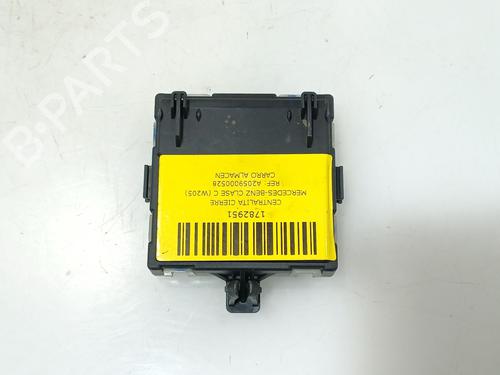 Used Comfort control module MERCEDES-BENZ C-CLASS (W205) C 220 BlueTEC / d (205.002, 205.004) (170 hp) 30296716