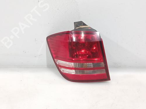 Used Left taillight DODGE JOURNEY 2.0 CRD (136 hp) 32867811