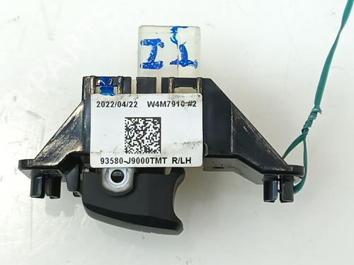 Left rear window switch HYUNDAI KONA (OS, OSE, OSI) 1.0 T-GDi | BP29808571I29