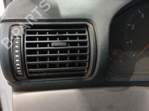 Luftventilen AUDI A4 B5 (8D2) 1.8 T (150 hp) 30873012