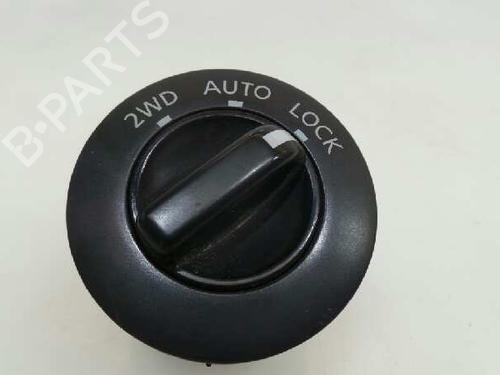 Used Switch NISSAN X-TRAIL I (T30) [2001-2013]  4400091