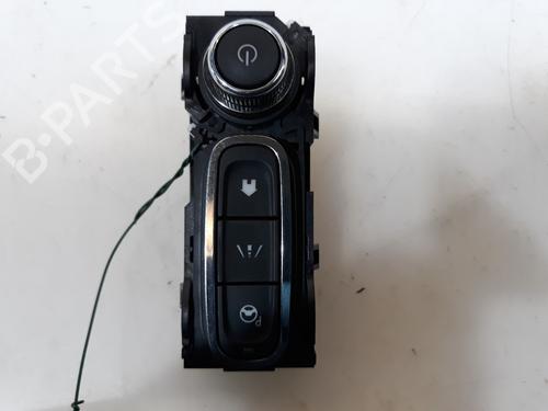 Used Switch RENAULT KADJAR (HA_, HL_) 1.3 TCe 160 (HLNC) (160 hp) 7449799
