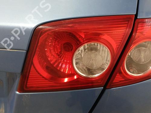 Piloto derecho del maletero Piloto derecho del maletero CHEVROLET LACETTI (J200) 1.4 16V (95 hp) 34344706 34344706