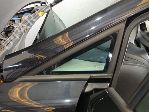 Used Front left quarter glass Front left quarter glass SEAT LEON (1P1) 2.0 TDI 16V (140 hp) 33704258 33704258