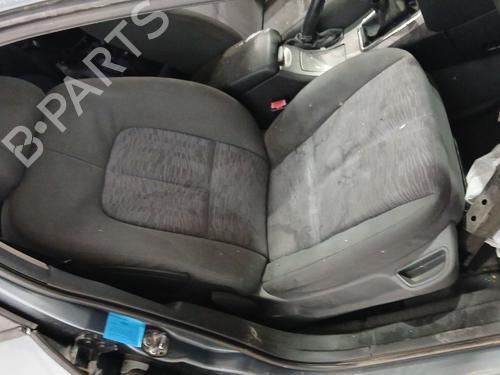Used Right front seat Right front seat PEUGEOT 407 (6D_) 1.6 HDi 110 (6D9HZC, 6D9HYC) (109 hp) 33705246 33705246