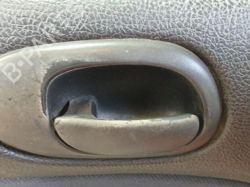 Used Front left interior door handle PEUGEOT 206 Hatchback (2A/C) 1.9 D (69 hp) 30595190