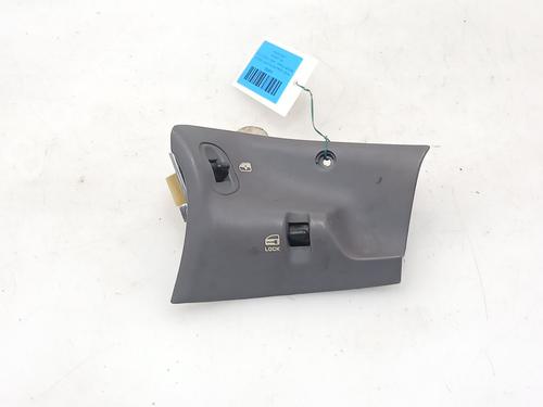 Used Right front window switch Right front window switch CHRYSLER VOYAGER / GRAND VOYAGER III (GS_, NS_) 2.4 i (151 hp) 32992486 32992486