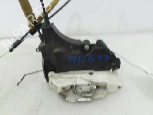 Used Front right lock MITSUBISHI GRANDIS (NA_W) 2.0 DI-D (NA8W) (136 hp) 4667830