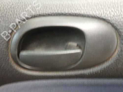 Høyre bak invendig håndtak PEUGEOT 206 Hatchback (2A/C) 1.9 D (69 hp) 30595191