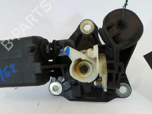 Used Tailgate handle RENAULT CLIO II (BB_, CB_) 1.2 16V (BB05, BB0W, BB11, BB27, BB2T, BB2U, BB2V, CB05,... (75 hp) 8775865