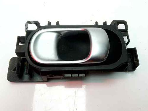 Used Front right interior door handle Front right interior door handle CITROËN C4 CACTUS 1.2 THP 110 (110 hp) 8794905 8794905