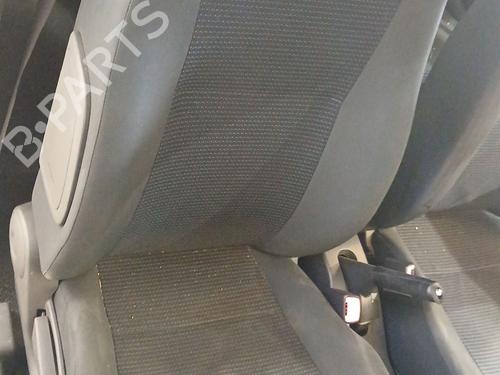right-front-seat-suzuki-swift-iii-mz-ez-2005-39095895 main image