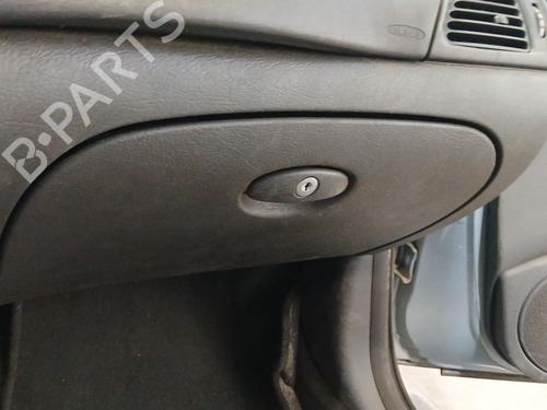 Handskerum CITROËN C5 I (DC_) 2.0 16V (DCRFNC, DCRFNF) (136 hp) 30028132