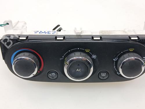 Used Climate control RENAULT CLIO IV (BH_) 1.5 dCi 75 (75 hp) 25804795