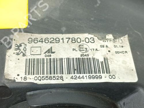 Right headlight PEUGEOT 307 (3A/C) 2.0 HDi 110 | BP27517324C29 