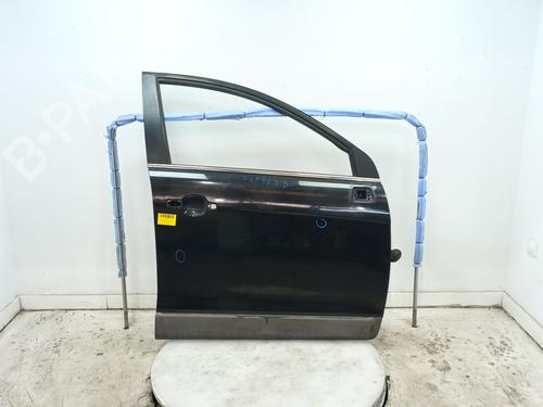 Used Right front door CHEVROLET CAPTIVA (C100, C140) 2.0 D 4WD (150 hp) 29592475