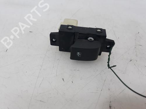 Used Right rear window switch CHEVROLET CAPTIVA (C100, C140) 2.0 D 4WD (150 hp) 10629271