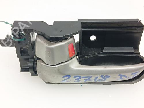 Used Front left interior door handle SUZUKI SWIFT III (MZ, EZ) 1.3 DDiS (RS413D) (75 hp) 28812786