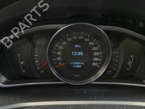 Used Instrument cluster VOLVO V40 Hatchback (525) D3 (150 hp) 3522736