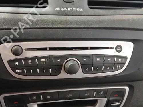 Used Radio RENAULT GRAND SCÉNIC III (JZ0/1_) 1.5 dCi (JZ09, JZ0D, JZ10, JZ14, JZ1G, JZ29, JZ2C) (110 hp) 30889717