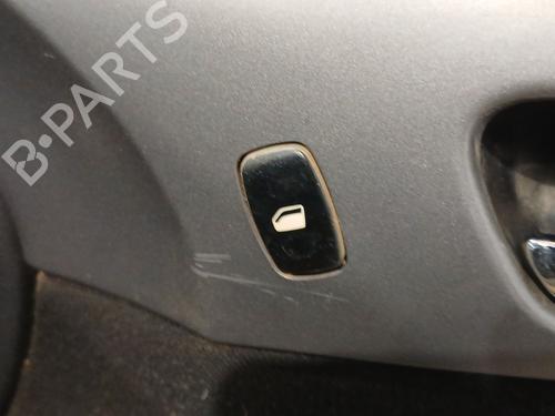 Used Right front window switch PEUGEOT 407 (6D_) 2.0 HDi 135 (6DRHRH, 6DRHRE, 6DRHRG, 6DRHRJ) (136 hp) 30873267