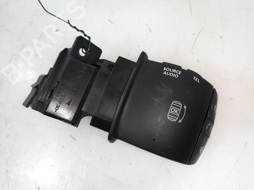 Used Switch RENAULT MEGANE III Hatchback (BZ0/1_, B3_) 1.5 dCi (BZ1G, BZ1W, BZ0R) (95 hp) 15012933