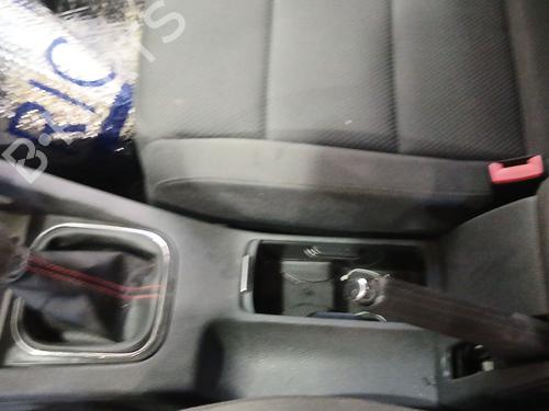 Autre VW GOLF V (1K1) 1.9 TDI (105 hp) 30872843