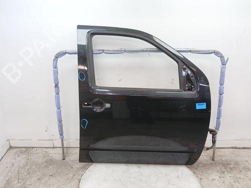 Used Right front door Right front door 1369862 1369862