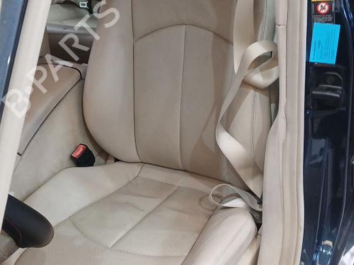 left-front-seat-mercedes-benz-e-class-w211-2002-2003-2004-2005-2006-2007-2008-2009-40493183 main image