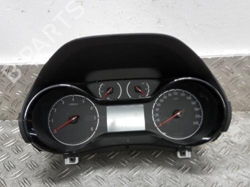 Used Display monitor OPEL CORSA F (P2JO) 1.2 (68) (75 hp) 26046535