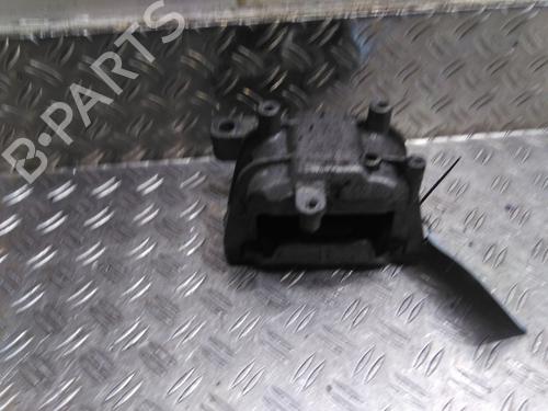 Used Engine mount Engine mount 26042504 26042504