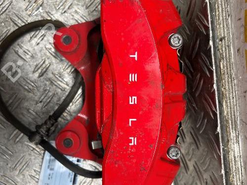 Right front brake caliper TESLA MODEL Y (5YJY) EV All-wheel Drive | BP26044272M104 - Image 2