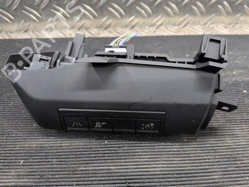 Used Switch RENAULT MEGANE E-TECH SUV EV60 (BNJ1) (218 hp) 33018425