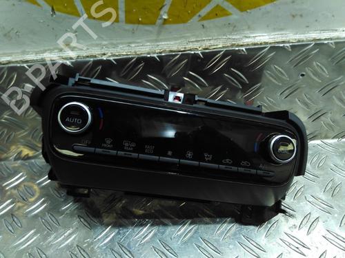 Climate control TOYOTA YARIS (_P21_, _PA1_, _PH1_) 1.5 Hybrid (MXPH10, MXPH11) | BP26041918I5 