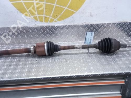 Used Right front driveshaft Right front driveshaft OPEL VIVARO B Van (X82) 1.6 CDTI (05) (95 hp) 26044560 26044560