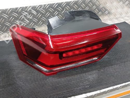 Used Left taillight VW ID.3 (E11, E12) Pure (150 hp) 32404364