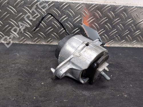 Used Engine mount Engine mount 38108272 38108272