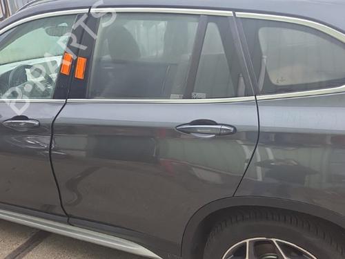 Puerta trasera izquierda Puerta trasera izquierda BMW X1 (F48) sDrive 20 i (192 hp) 33717587 33717587