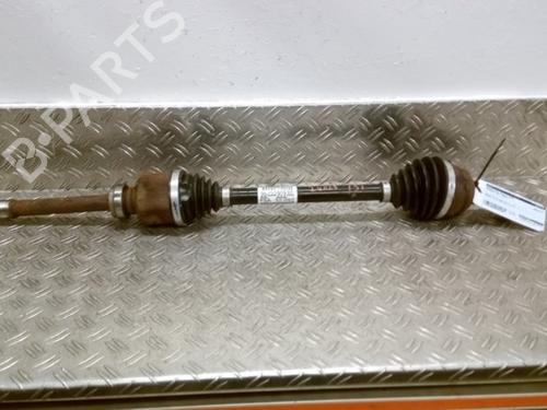 Used Right front driveshaft Right front driveshaft PEUGEOT 208 II (UB_, UP_, UW_, UJ_) 1.5 BlueHDI 100 (102 hp) 26045884 26045884