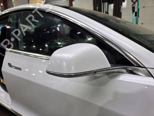 Specchietto retrovisore destro TESLA MODEL 3 (5YJ3) EV AWD (351 hp) 32404403