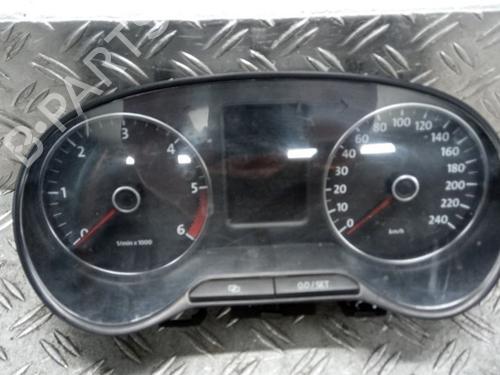 Used Display monitor VW POLO V (6R1, 6C1) 1.2 TDI (75 hp) 26046832