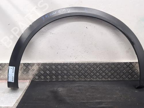 Used Wheel arch trim RENAULT CAPTUR II (HF_) TCe 100 (HFMT) (101 hp) 29609452