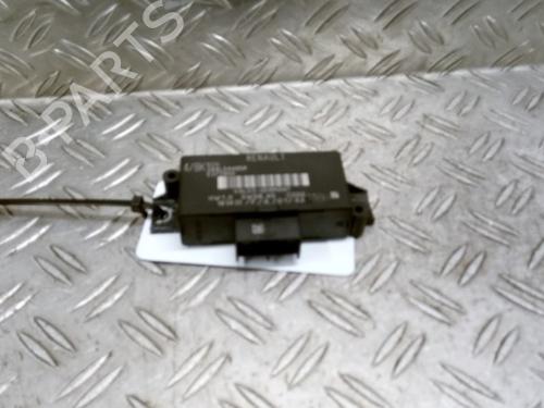 Used Electronic module RENAULT ZOE Hatchback Van (BFM_) Electric (BFMC, BFMD) (136 hp) 26044988