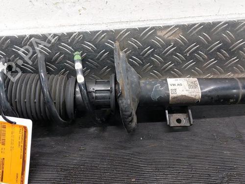 Amortisseur avant droit VW POLO VI (AW1, BZ1, AE1) 1.6 TDI (95 hp) 32404391
