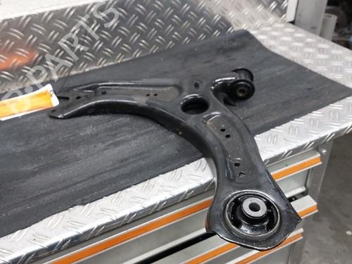Used Left front suspension arm Left front suspension arm VW TAIGO (CS1) 1.0 TSI (95 hp) 32315674 32315674