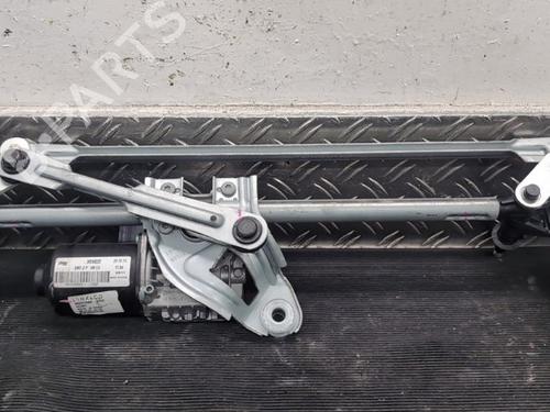 Used Front wipers mechanism LYNK & CO 01 PHEV (261 hp) 30156018