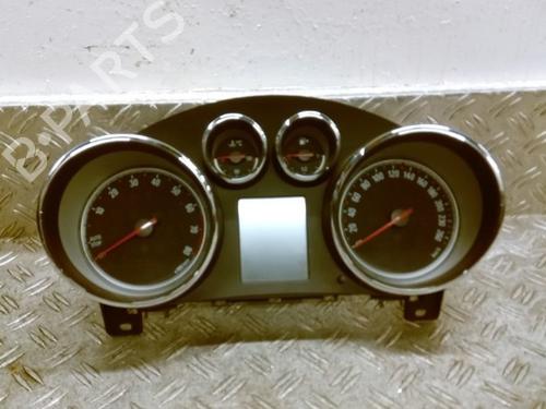 Used Instrument cluster OPEL ASTRA J Sports Tourer (P10) 1.4 Turbo (35) (140 hp) 26047289