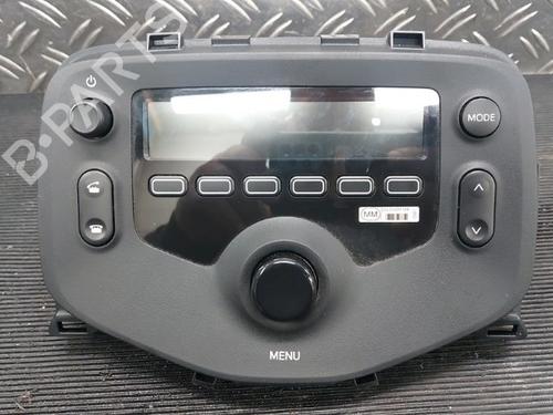 Used Radio Radio TOYOTA AYGO (_B4_) 1.0 VVTi (KGB40) (72 hp) 32520246 32520246