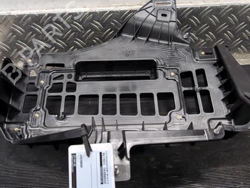 Used Support BMW 7 (G70) M 760e Plug-in Hybrid xDrive (571 hp) 29539703